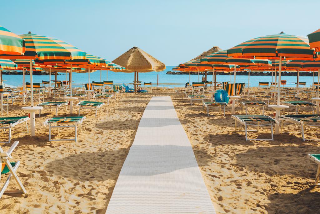 Albergo Punta De L'Est Francavilla Al Mare Buitenkant foto