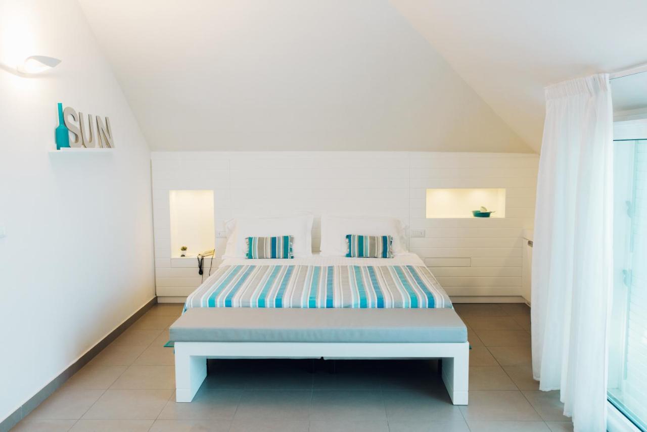 Albergo Punta De L'Est Francavilla Al Mare Buitenkant foto
